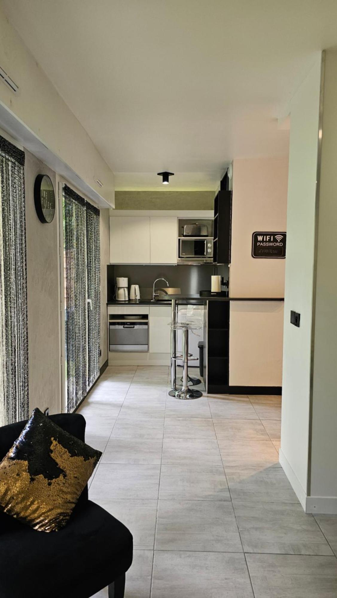 Confidentiel Standing - Terrasse & Parking Prive - Port De Plaisance Apartment Évian-les-Bains Екстериор снимка